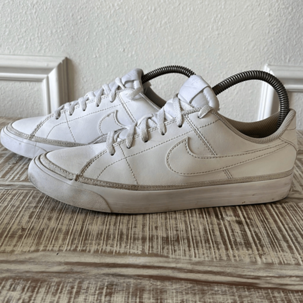 Nike Court Legacy